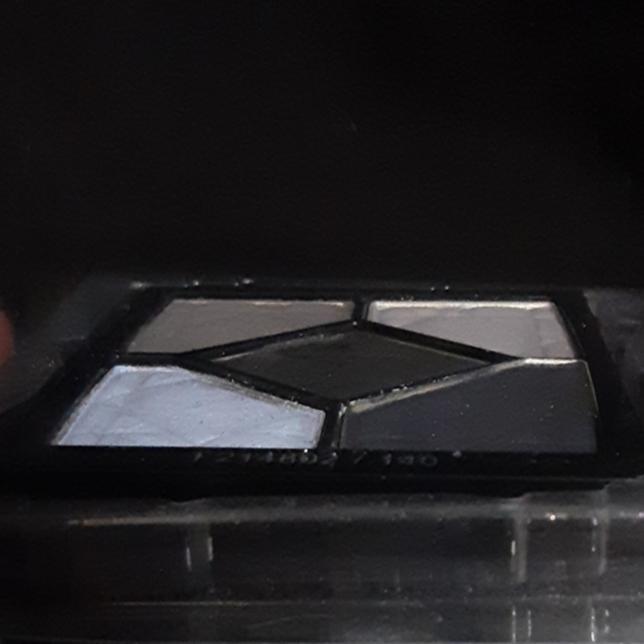 DIOR Eyeshadow Palette - Picture 4 of 8